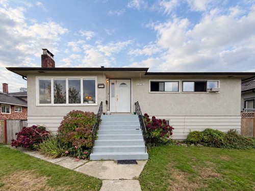 4238 Price Crescent, Burnaby, BC 