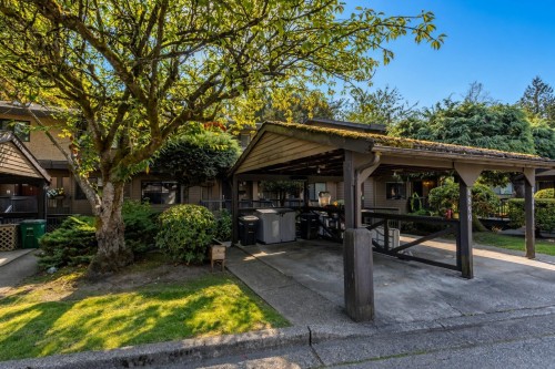 6890 Beechcliffe Drive , Burnaby, BC V5B 4R3 2