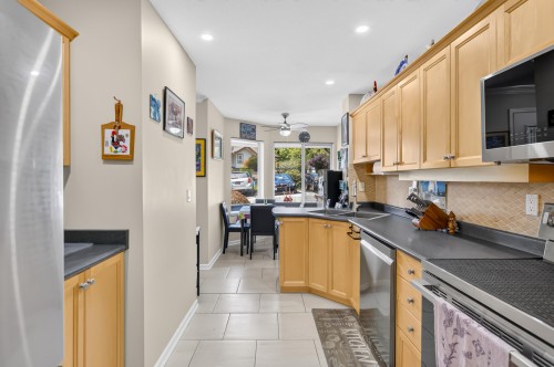 22-22740 116 Avenue, Maple Ridge, BC 