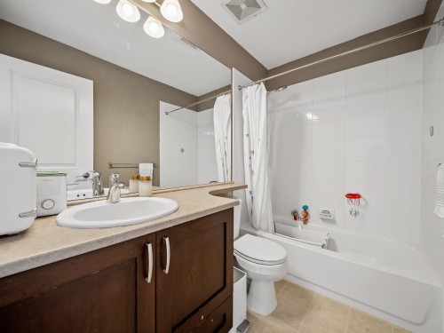 186-3105 Dayanee Springs Boulevard, Coquitlam, BC 
