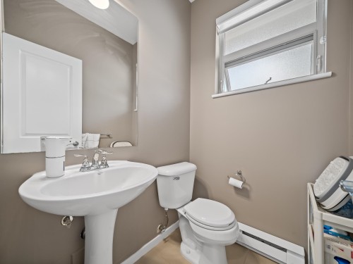 186-3105 Dayanee Springs Boulevard, Coquitlam, BC 