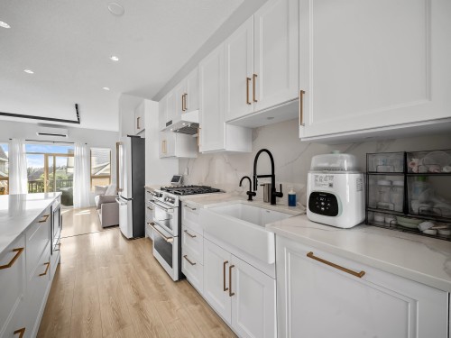 186-3105 Dayanee Springs Boulevard, Coquitlam, BC 