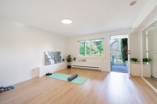 34-900 17Th Street, North Vancouver, BC 