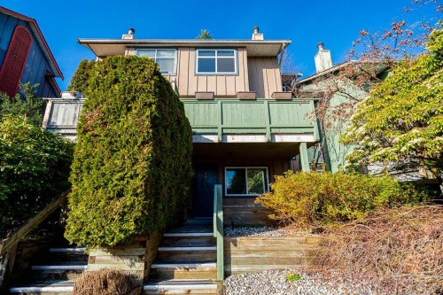 34-900 17Th Street, North Vancouver, BC 