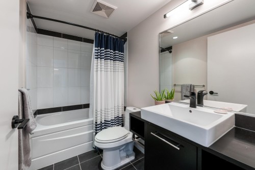 306-633 Abbott Street, Vancouver, BC 