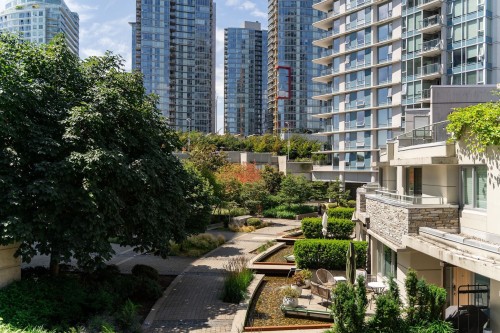 306-633 Abbott Street, Vancouver, BC 