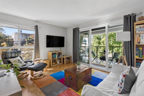312-808 8th Avenue E Vancouver, BC V5T 1T5