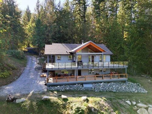 5611 Oyster Bay Road E, Garden Bay, BC 