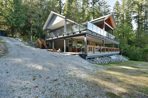 5611 Oyster Bay Road E, Garden Bay, BC 