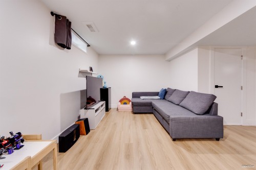 66-3433 49Th Avenue E, Vancouver, BC 