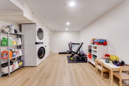 66-3433 49Th Avenue E, Vancouver, BC 