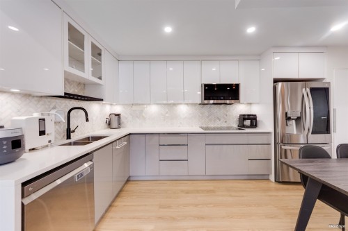 66-3433 49Th Avenue E, Vancouver, BC 