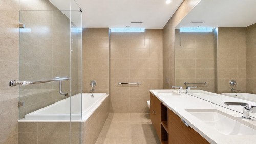 501-6687 Nelson Avenue, West Vancouver, BC 