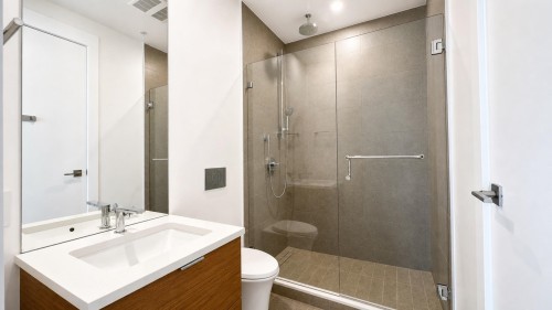 501-6687 Nelson Avenue, West Vancouver, BC 