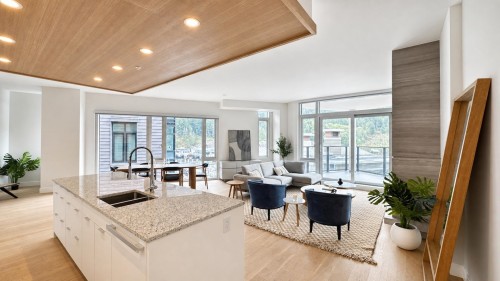 501-6687 Nelson Avenue, West Vancouver, BC 