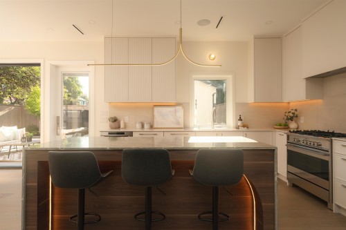 2-812 26Th Avenue E, Vancouver, BC 