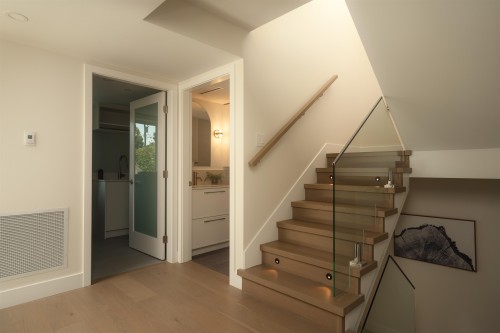 2-812 26Th Avenue E, Vancouver, BC 