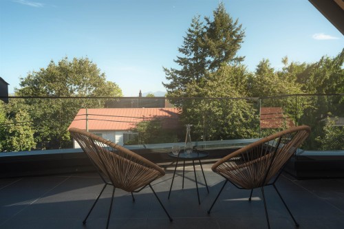 2-812 26Th Avenue E, Vancouver, BC 