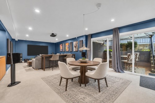 2483 22Nd Avenue W, Vancouver, BC 