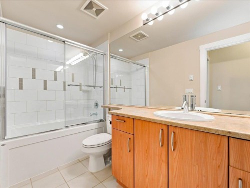 401-4728 Dawson Street, Burnaby, BC 