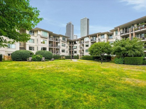 401-4728 Dawson Street, Burnaby, BC 