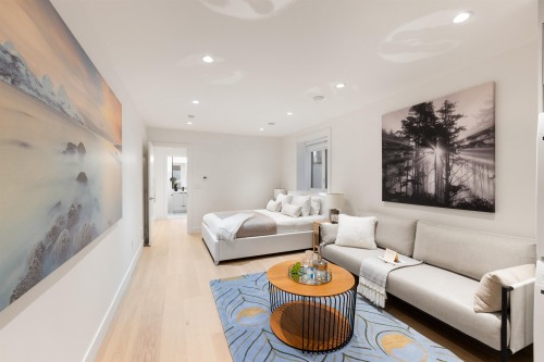 806 Montroyal Boulevard, North Vancouver, BC 