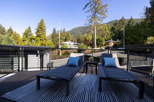 806 Montroyal Boulevard, North Vancouver, BC 