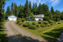 25465 Hilland Avenue Maple Ridge, BC V4R 1G3