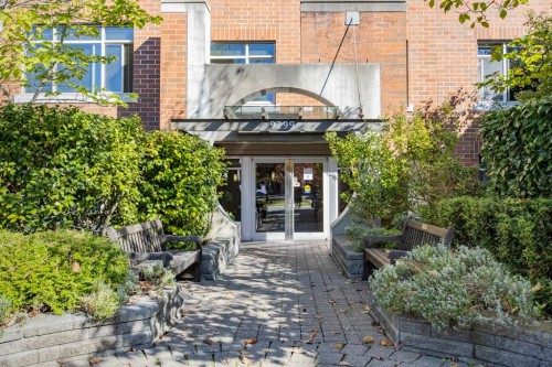 108-9299 Tomicki Avenue, Richmond, BC 