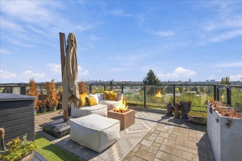 602-2550 Garden Drive, Vancouver, BC 