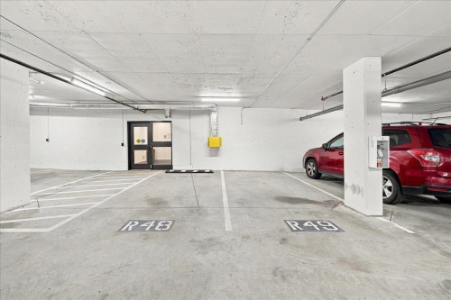 602-2550 Garden Drive, Vancouver, BC 