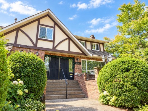 2718 Byron Place, North Vancouver, BC 
