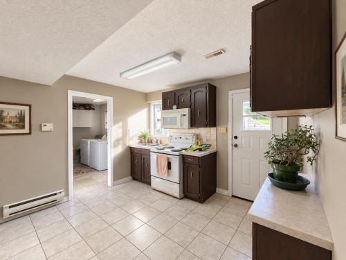 2718 Byron Place, North Vancouver, BC 