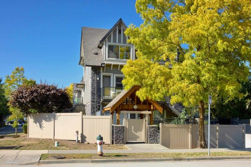 203A-7159 Stride Avenue, Burnaby, BC 