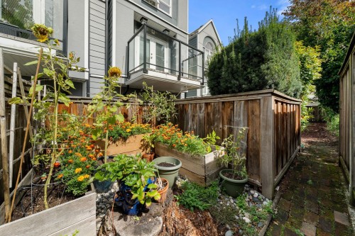 104-828 14Th Avenue W, Vancouver, BC 
