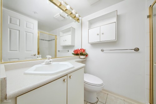 301-8989 Hudson Street, Vancouver, BC 