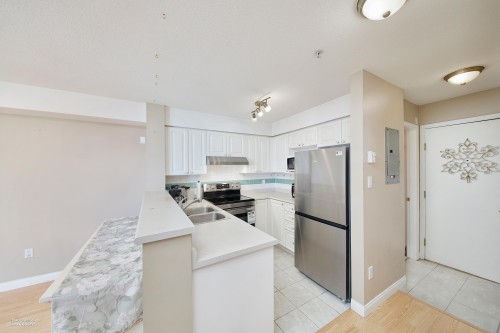 301-8989 Hudson Street, Vancouver, BC 