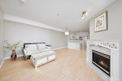 301-8989 Hudson Street, Vancouver, BC 