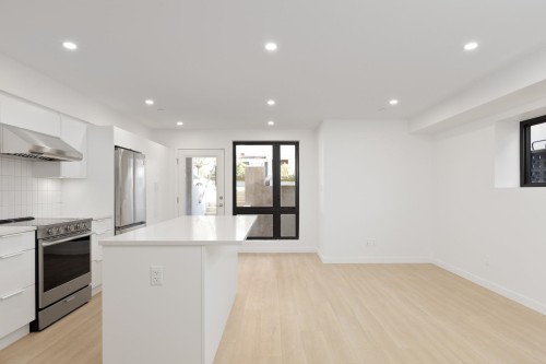 5449 Columbia Street , Vancouver, BC V5Y 3H4 4
