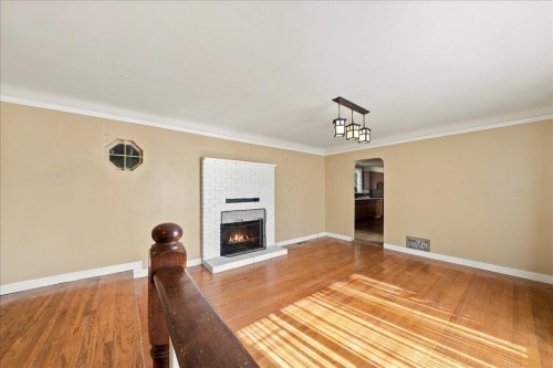 2219 25Th Avenue E, Vancouver, BC 