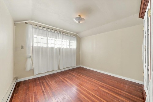 2219 25Th Avenue E, Vancouver, BC 