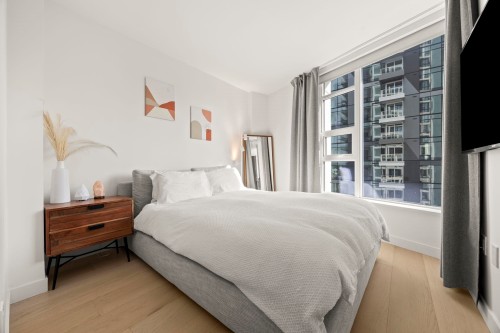 2007-1289 Hornby Street, Vancouver, BC 