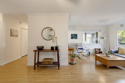 103-1644 Mcguire Avenue, North Vancouver, BC 