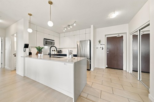903-15 Royal Avenue E, New Westminster, BC 