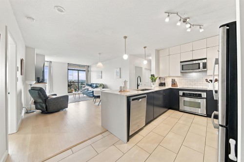 903-15 Royal Avenue E, New Westminster, BC 
