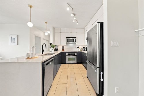 903-15 Royal Avenue E, New Westminster, BC 