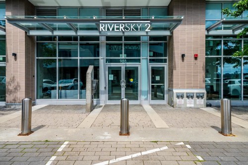1811-988 Quayside Drive, New Westminster, BC 