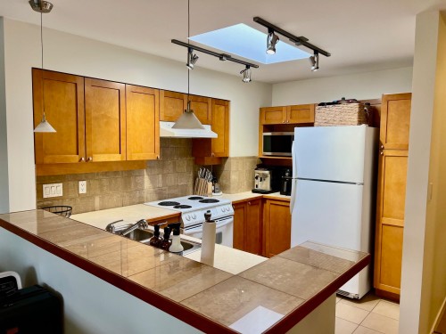 408-3580 41st Avenue W Vancouver, BC V6N 3E6