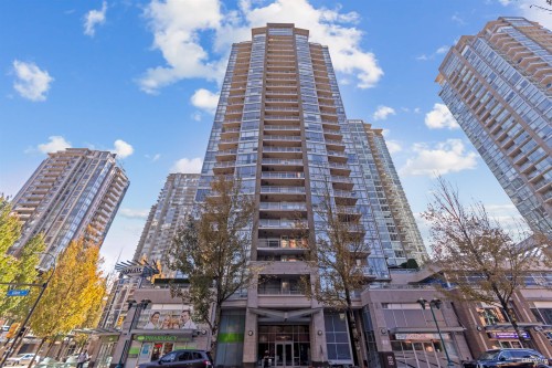 1106-2978 Glen Drive, Coquitlam, BC 