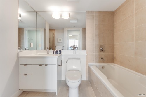 1106-2978 Glen Drive, Coquitlam, BC 